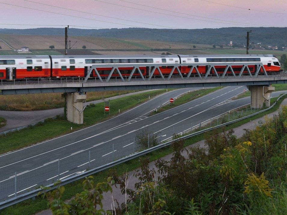 Franz Josefs Bahn Foto von Eisenbahnbrücke